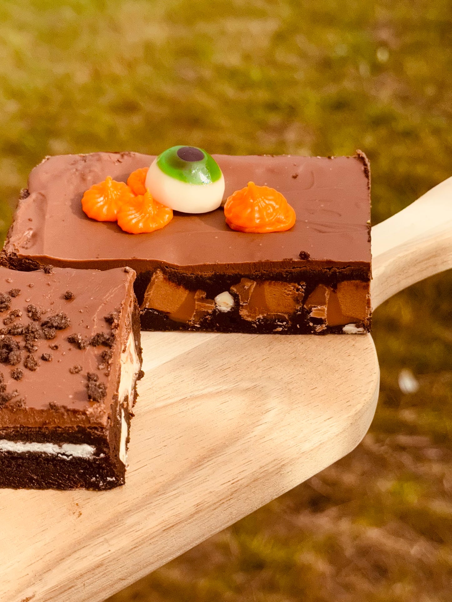 Spooky Brownie Box - Kinder and Toffifee, Mars Bar, Milky Way and Oreo, Galaxy Ripple and Chocolate Bourbon Biscuit