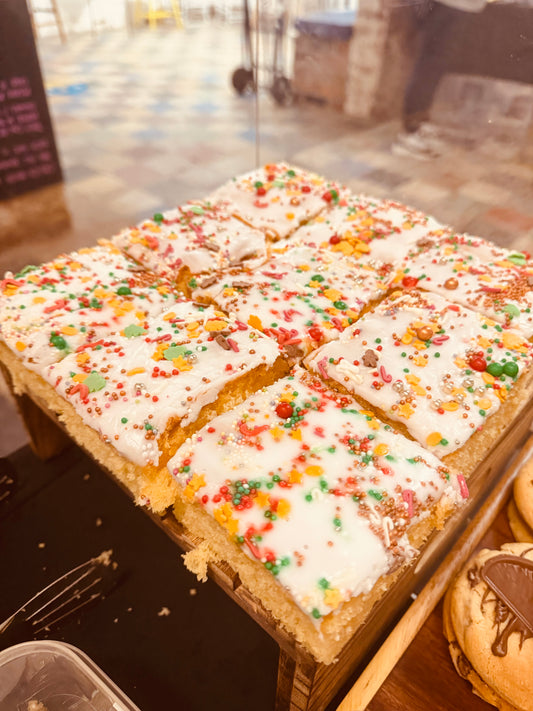 Christmas Old School Sponge Cake