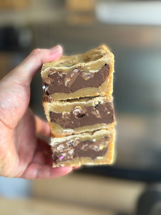 Mini Egg Cookie Slice